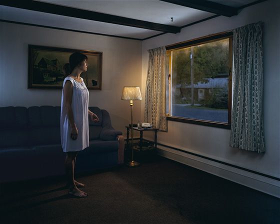 http://ourdaywillcome.cowblog.fr/images/GregoryCrewdson/plate27.jpg