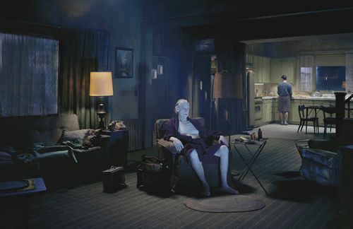 http://ourdaywillcome.cowblog.fr/images/GregoryCrewdson/untitledthefather.jpg